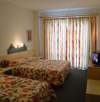 TROPIC APART HOTEL