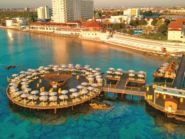 SALAMİS BAY CONTİ HOTEL & CASİNO