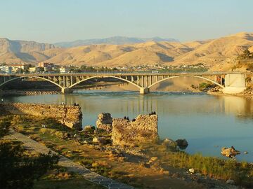 UÇAKLI HAKKARİ CİZRE YÜKSEKOVA TURU