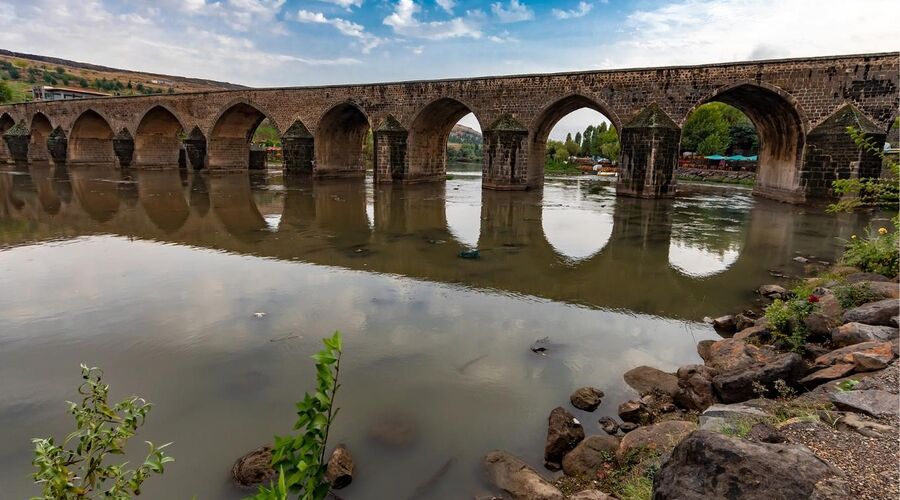 UÇAKLI BUTİK MARDİN DİYARBAKIR TURU