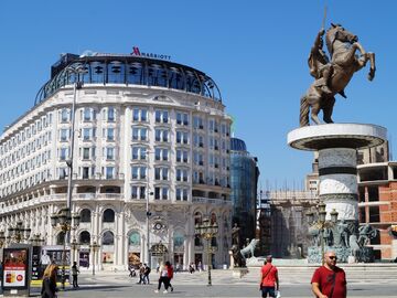 GÜNDÜZ UÇUŞLU VİZESİZ BALKAN TURU