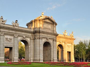 RAMAZAN BAYRAMINA ÖZEL KEŞİF DOLU BÜYÜK İSPANYA & ENDÜLÜS (ANTALYA HARAKETLİ)