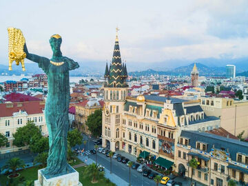 UÇAKLI TİFLİS BATUM BORJOMİ KARS TURU